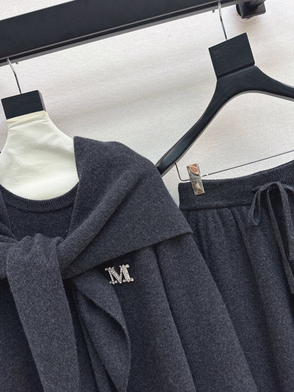 Max NEW Wool three-piece set