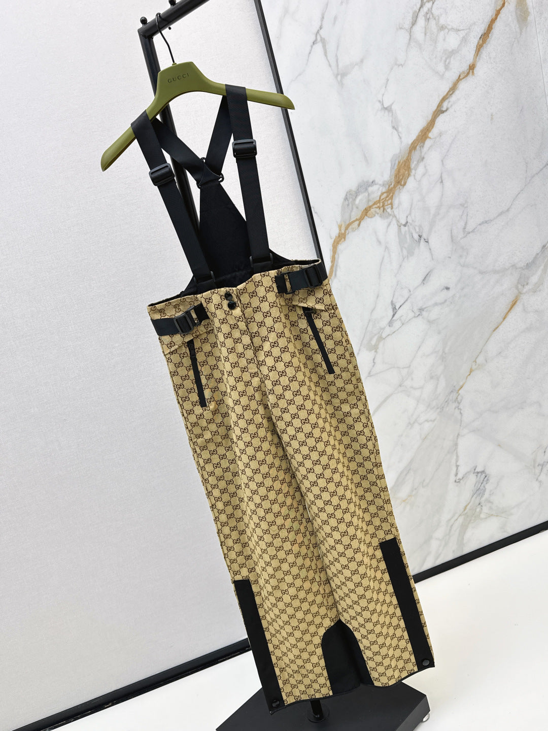 Guc NEW suspender pants