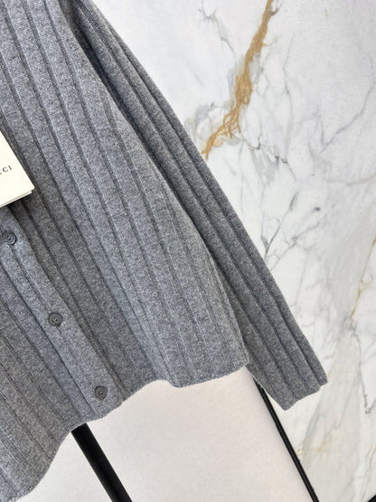 Guc NEW knitted cardigan