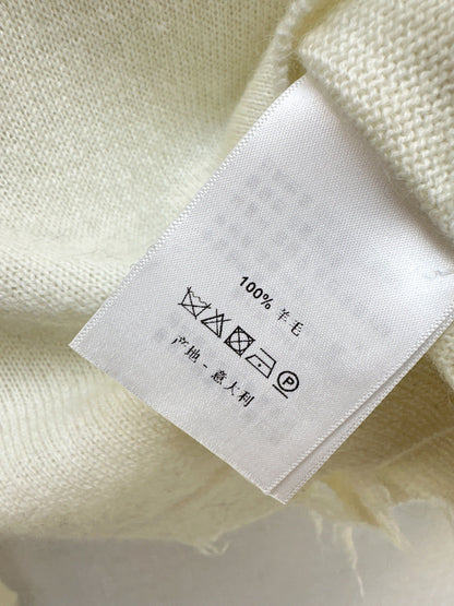 Es NEW Crew neck sweater