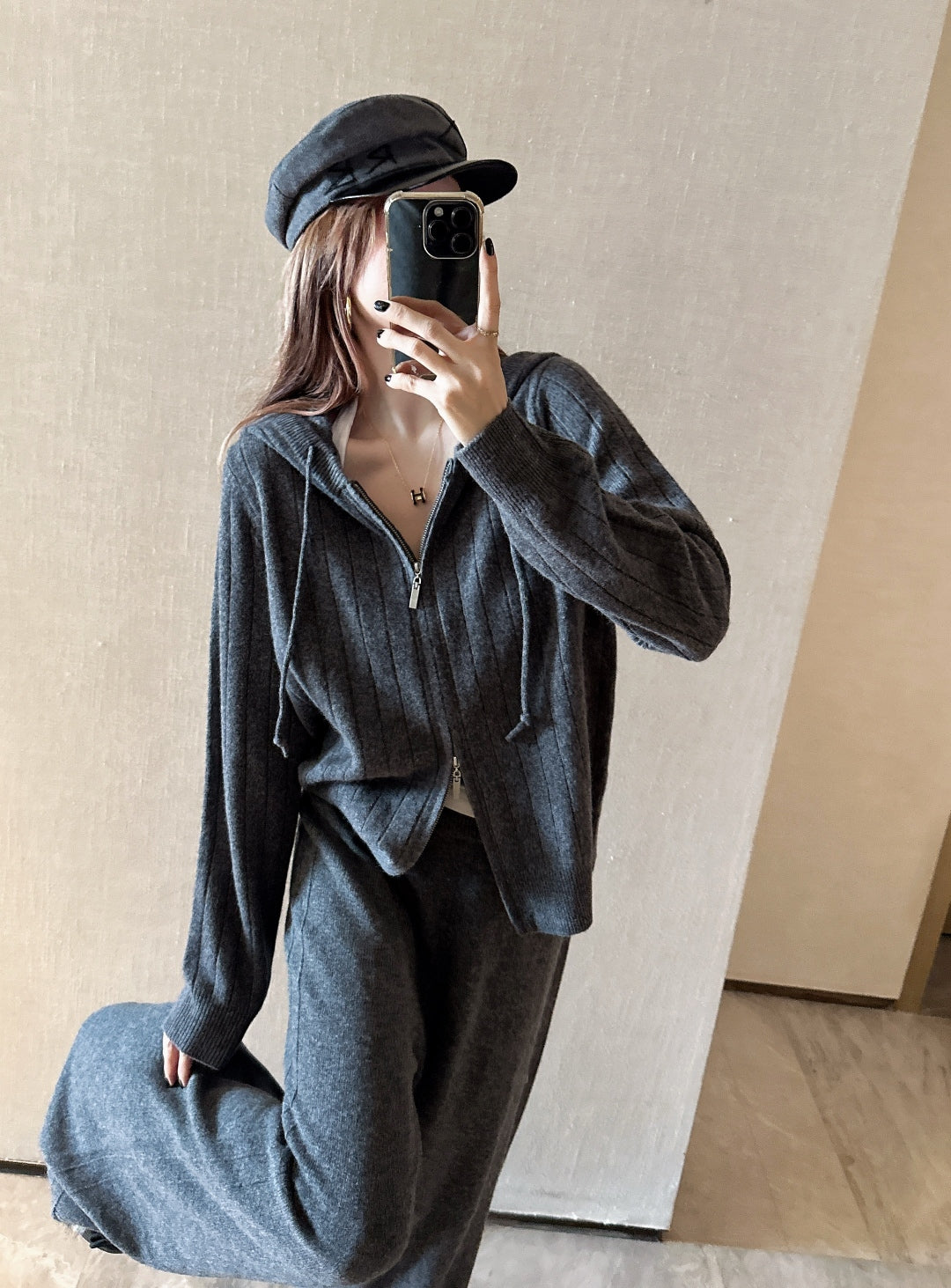 Loro NEW knitted suit