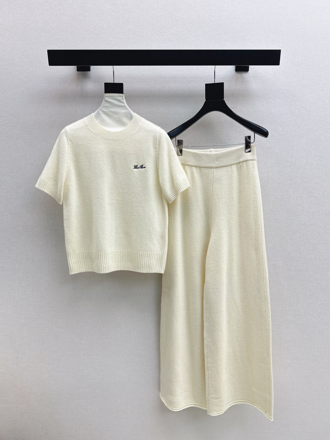 Loro NEW Knitted three-piece set