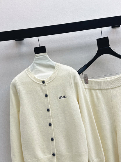 Loro NEW Knitted three-piece set