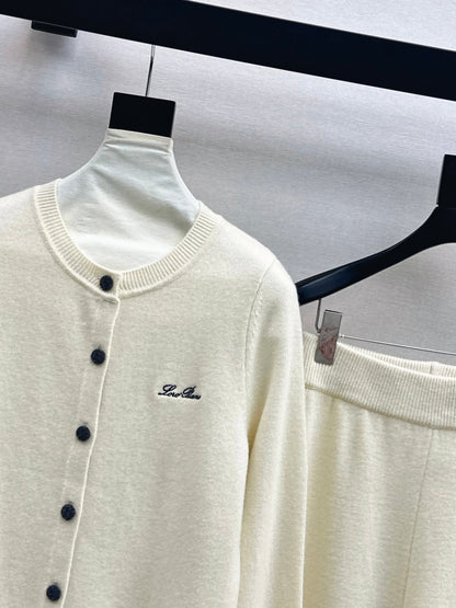 Loro NEW Knitted three-piece set