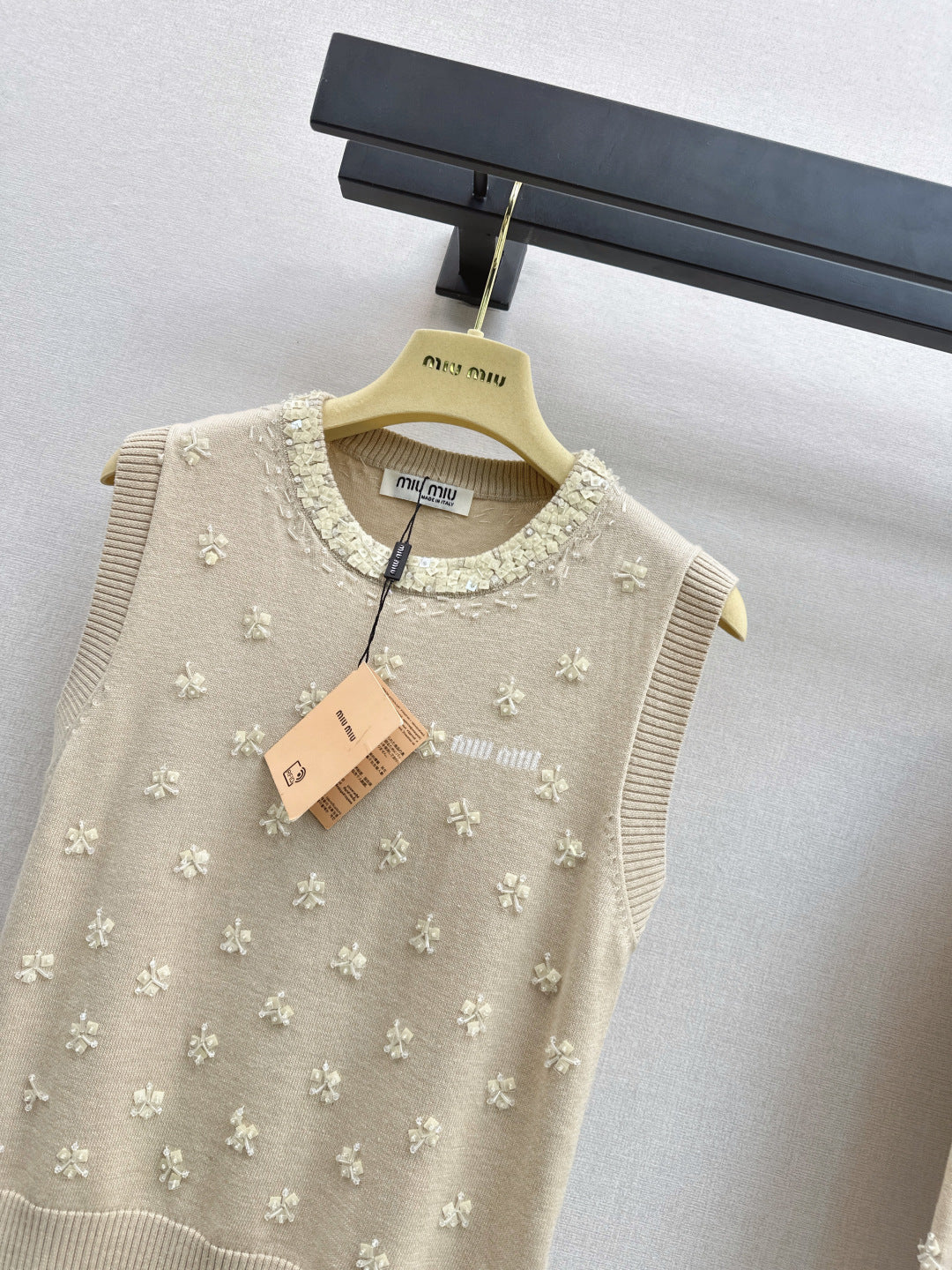 Miu NEW knitted vest