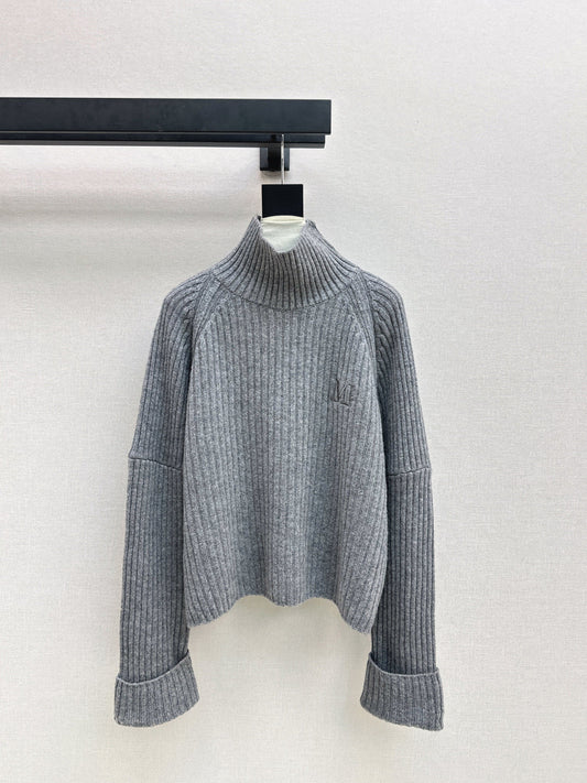 Max NEW turtleneck sweater
