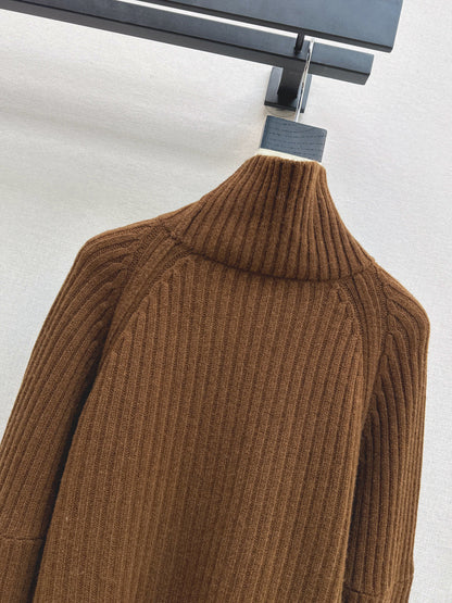 Max NEW turtleneck sweater