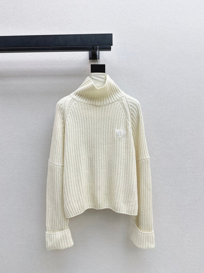 Max NEW turtleneck sweater