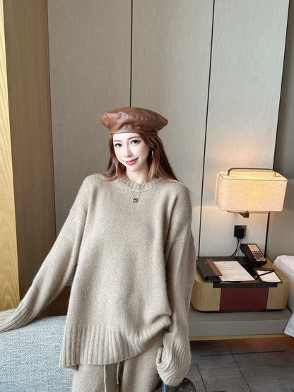 Brun NEW knitted suit