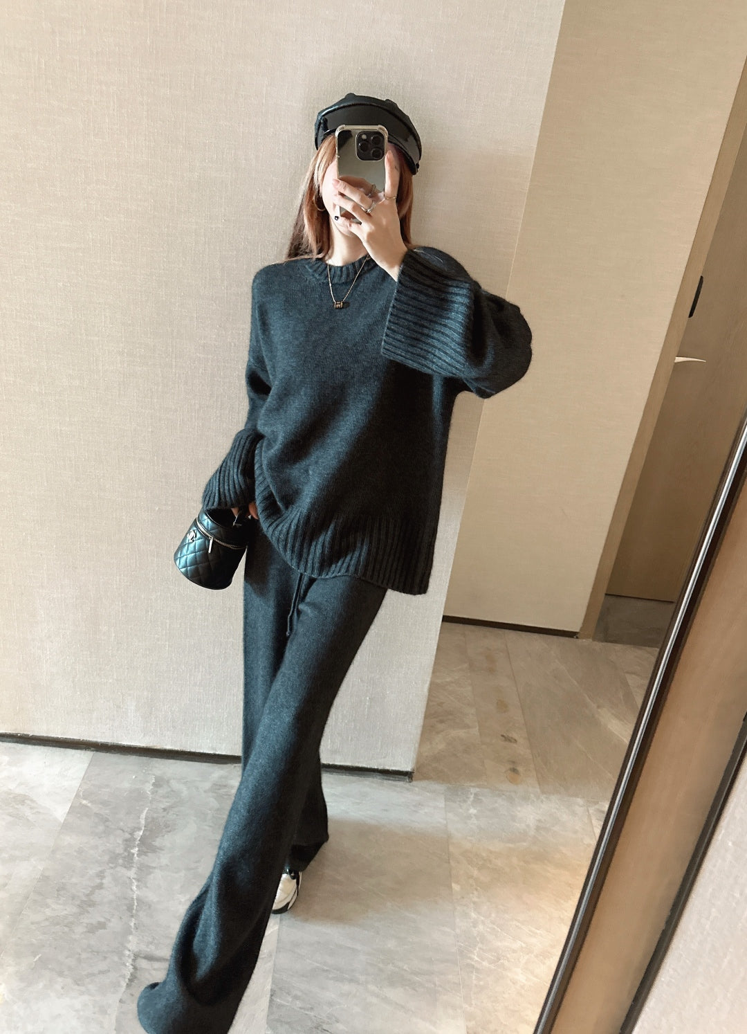 Brun NEW knitted suit