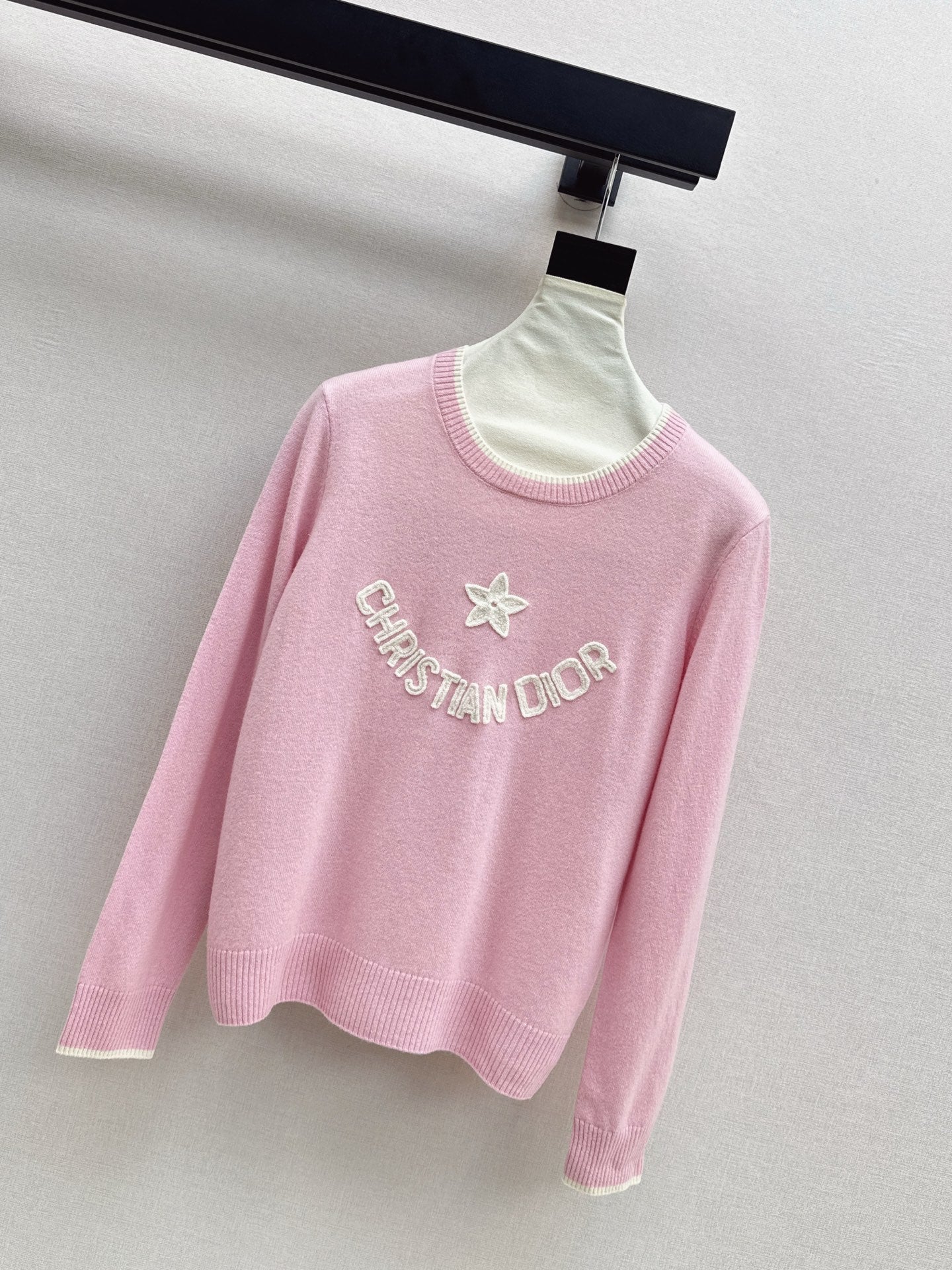 CD NEW Embroidered sweater
