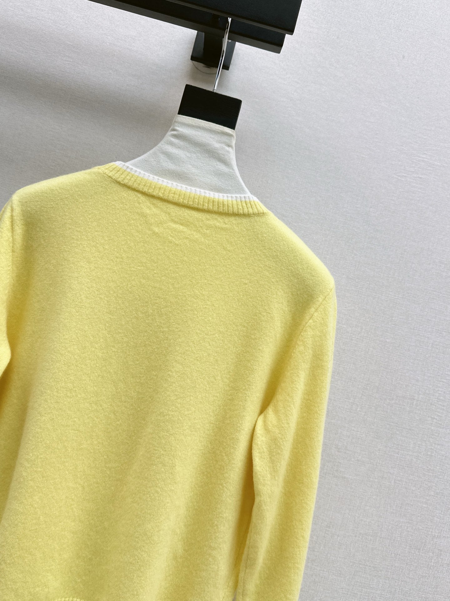 CD NEW Embroidered sweater