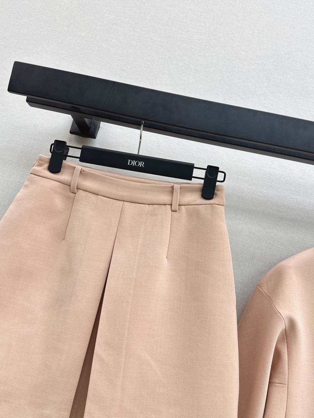 CD NEW Pearl button coat and skirt set