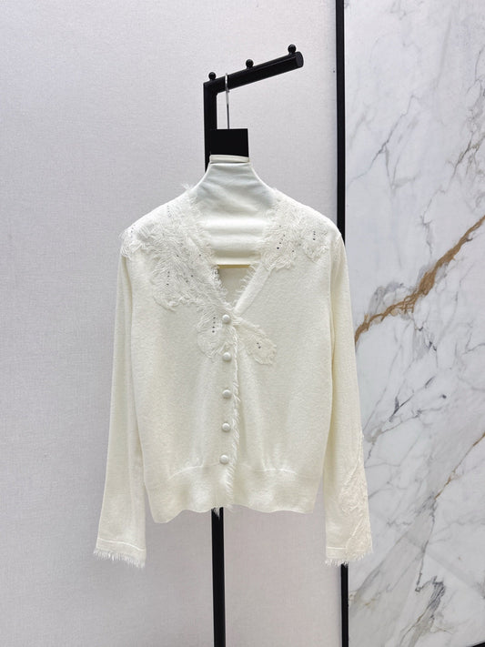 Es NEW V-neck cardigan