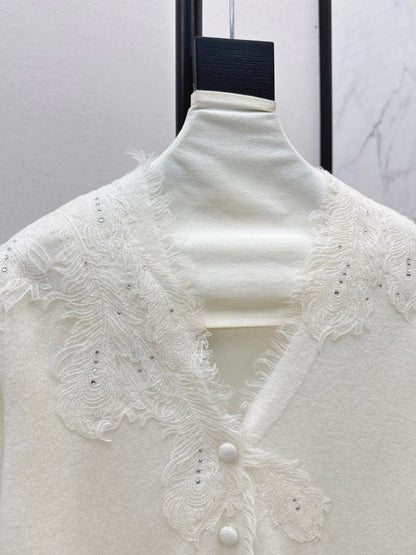 Es NEW V-neck cardigan