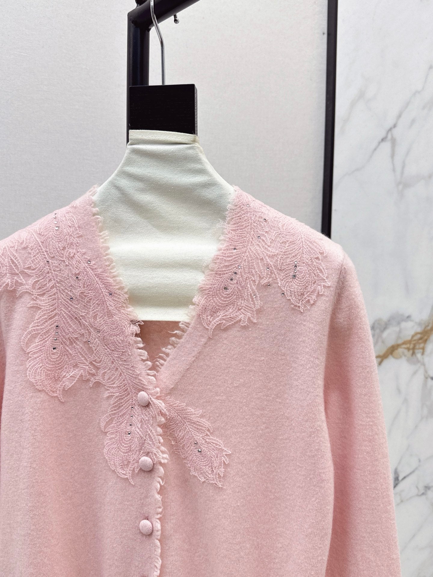 Es NEW V-neck cardigan