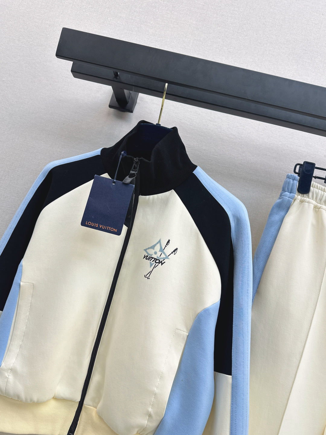 Louis NEW casual suit