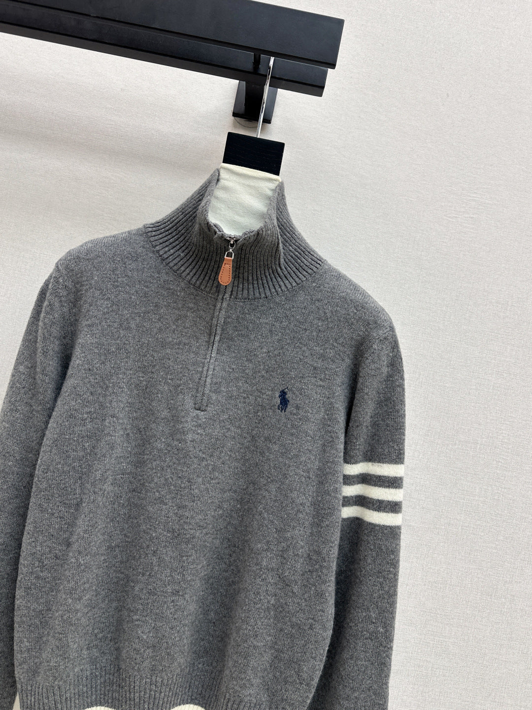 Ral NEW Half-open sweater