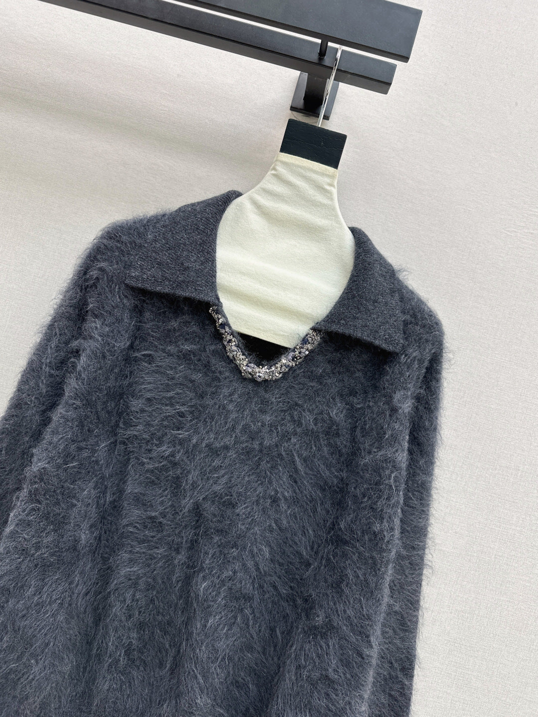 Chan NEW V-neck sweater