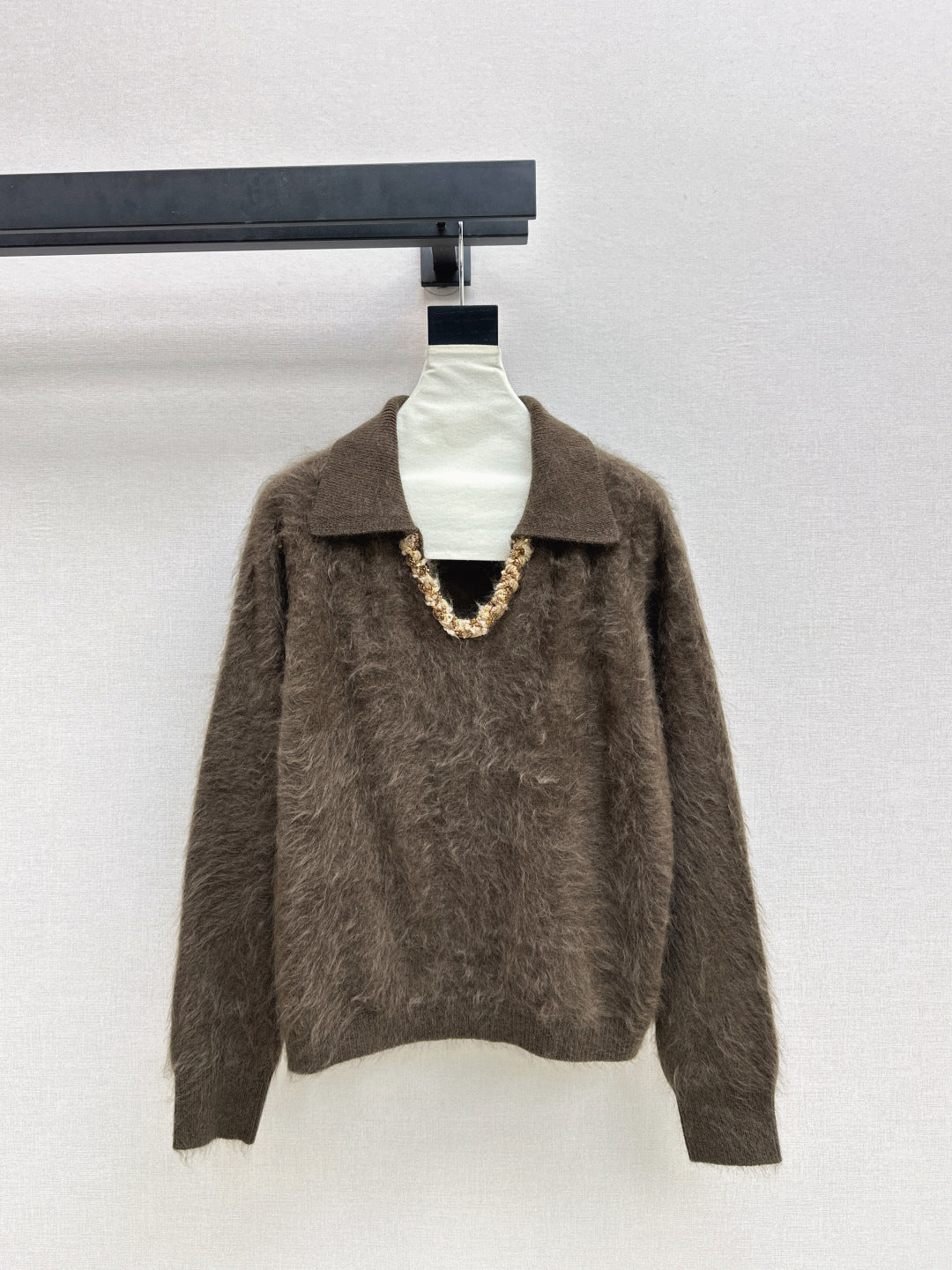 Chan NEW V-neck sweater