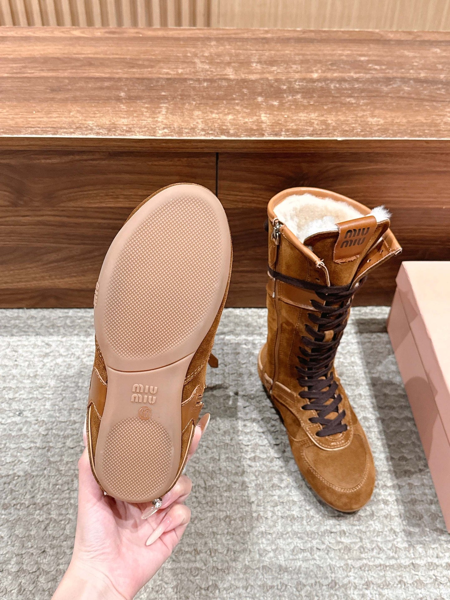 Miu NEW wool boxing boots