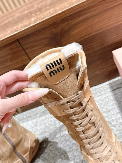 Miu NEW wool boxing boots