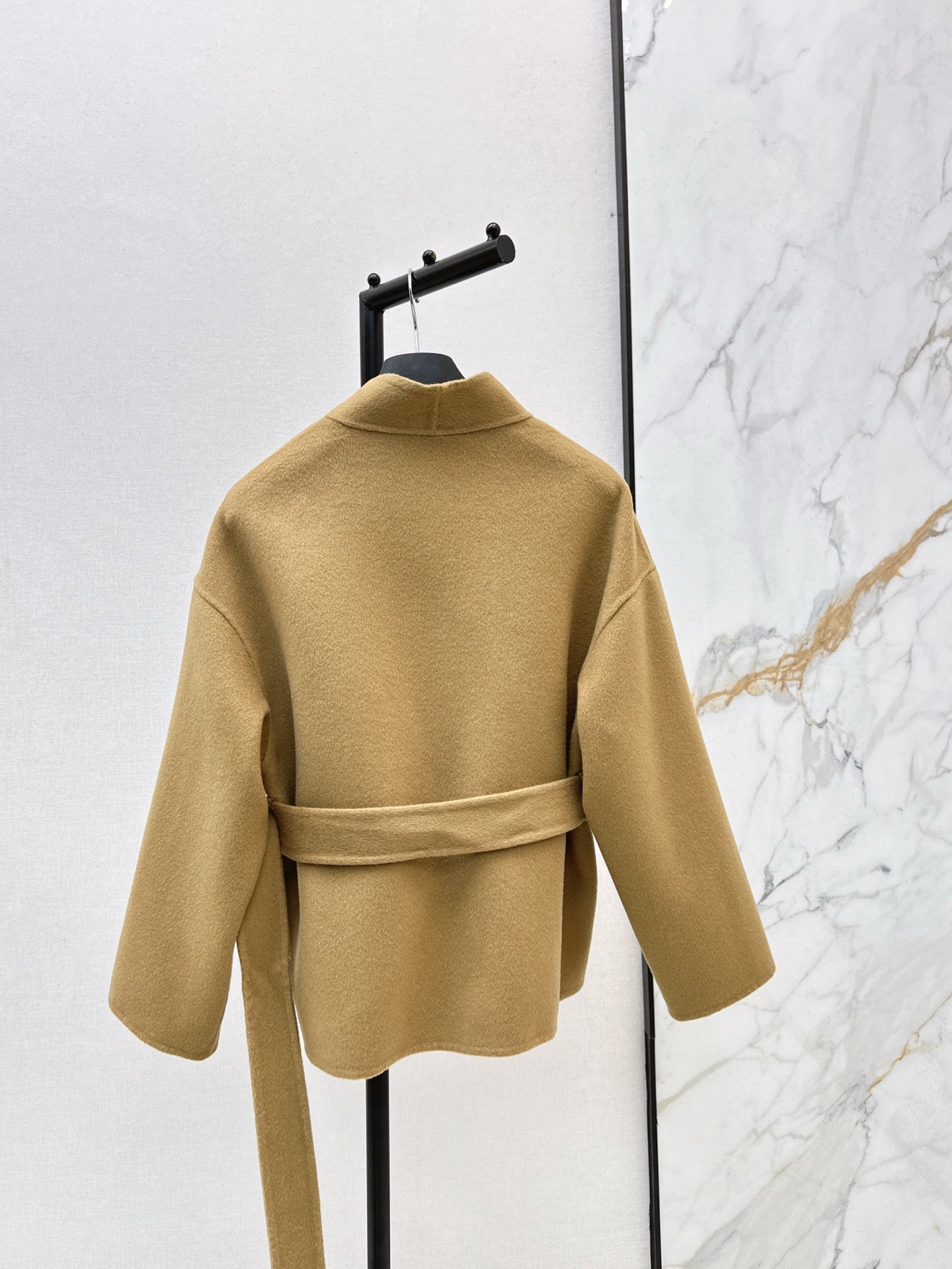 CD NEW Double-faced wool coat