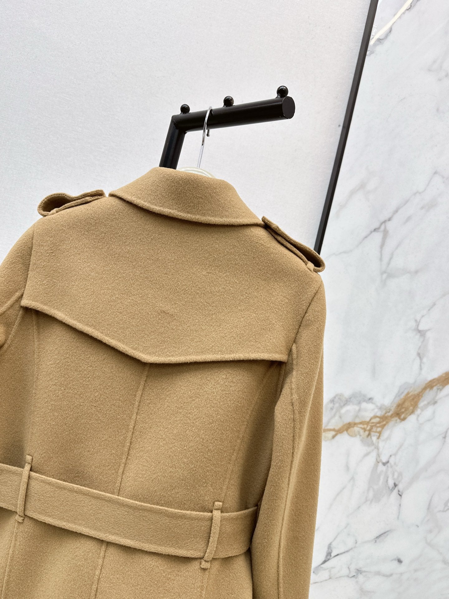 Bur NEW cashmere coat