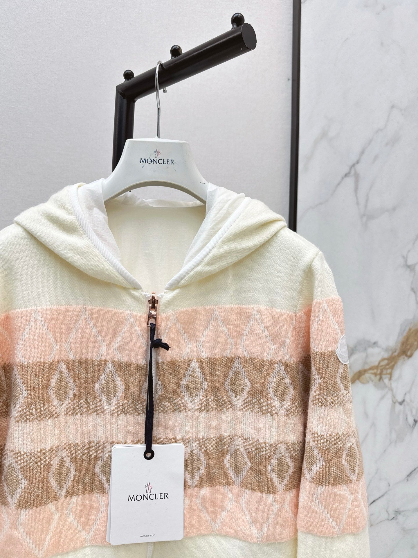 Monc NEW Hooded sweater jacket