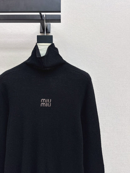 Miu NEW turtleneck base layer