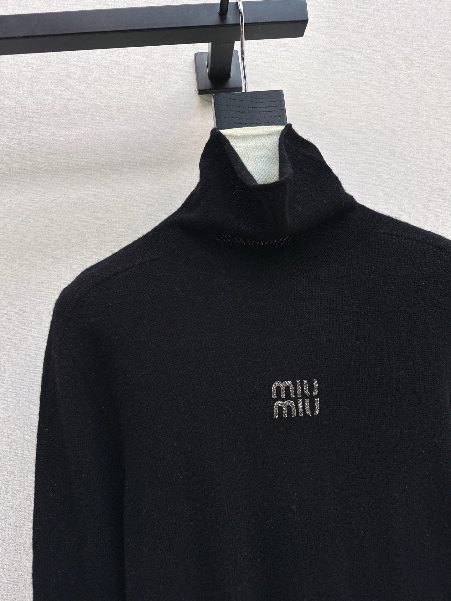 Miu NEW turtleneck base layer