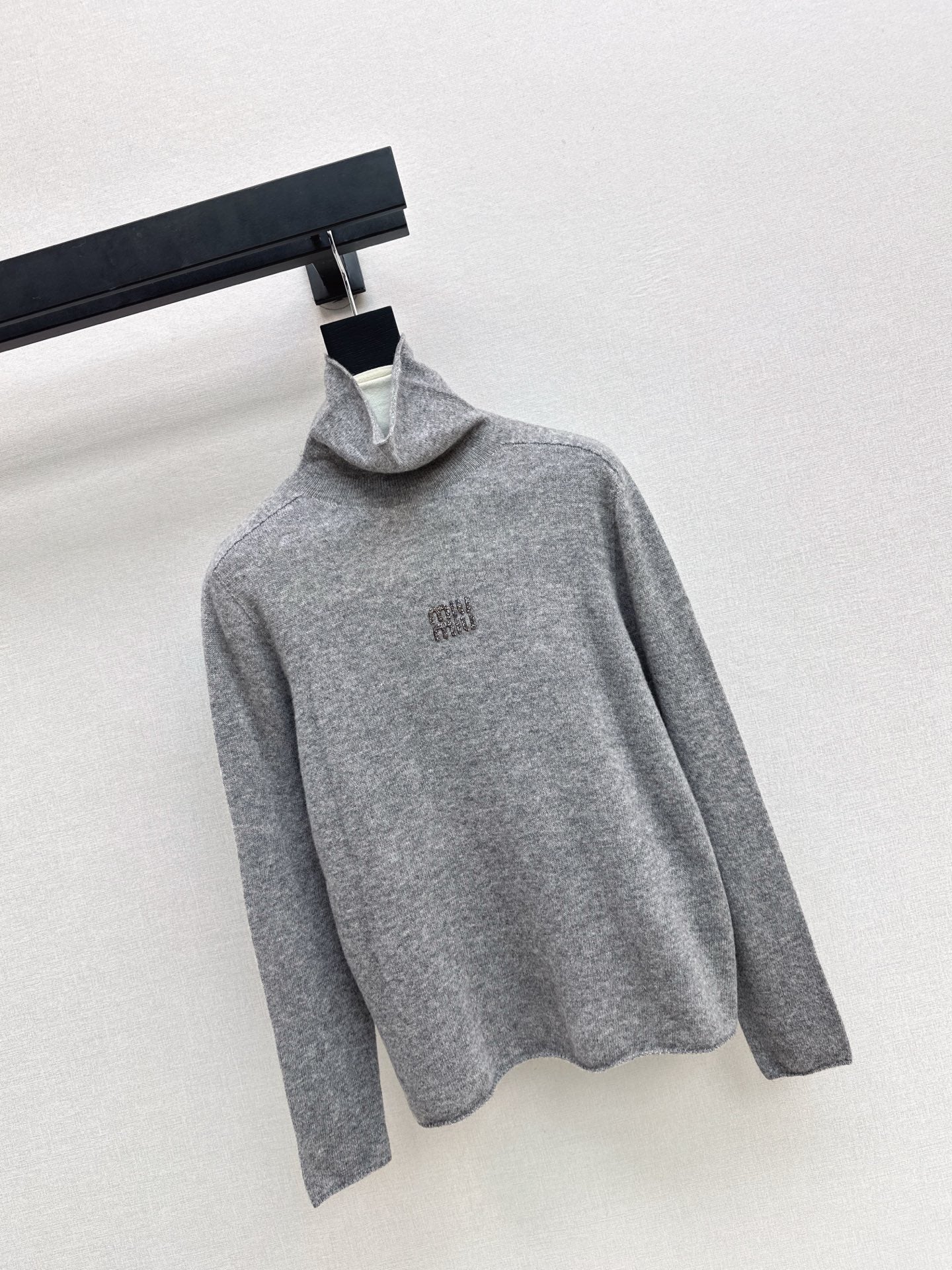 Miu NEW turtleneck base layer