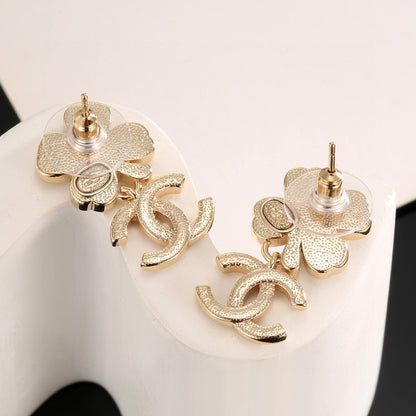 Chan New Four-leaf clover earrings