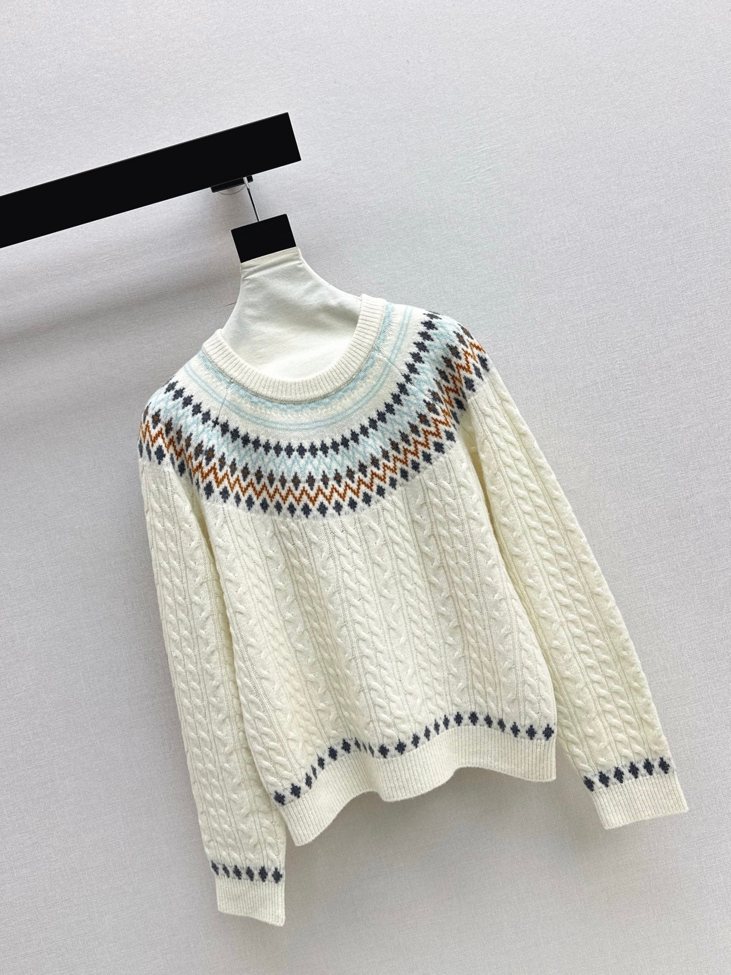 Ral NEW Crew neck sweater