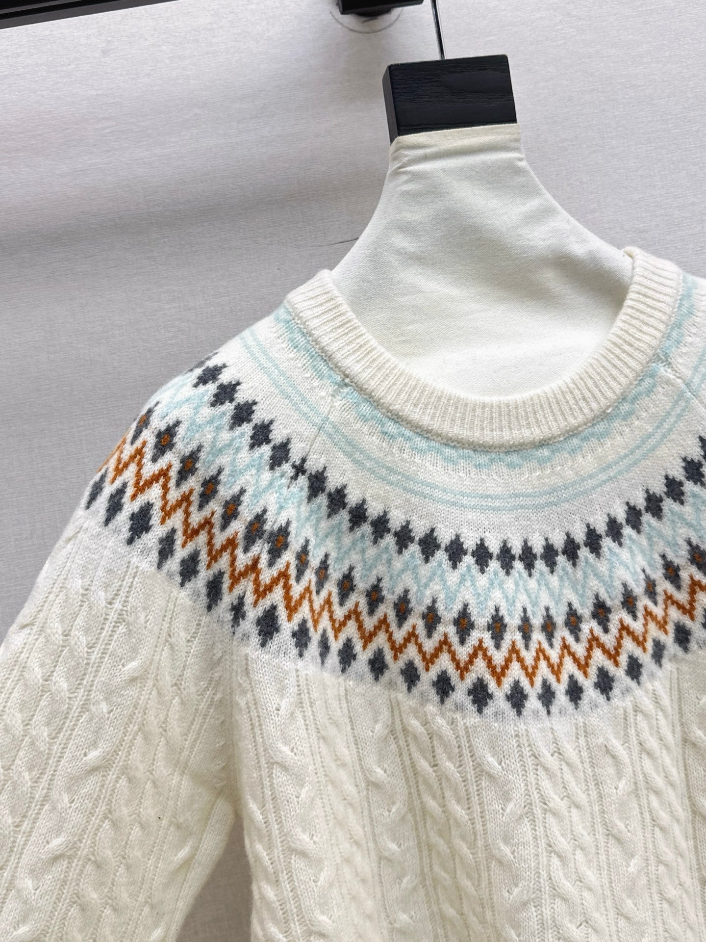 Ral NEW Crew neck sweater