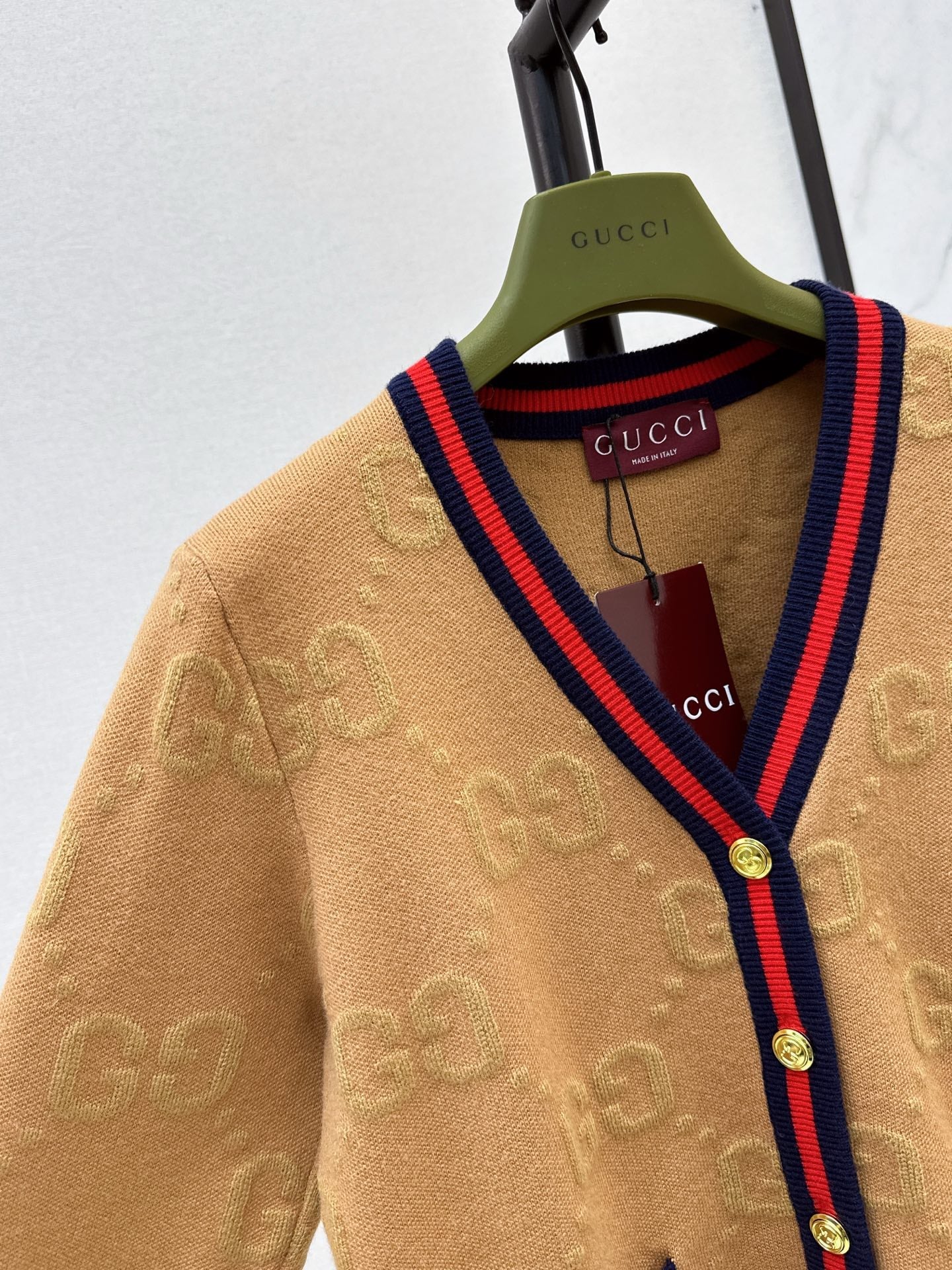 Guc NEW V-neck cardigan