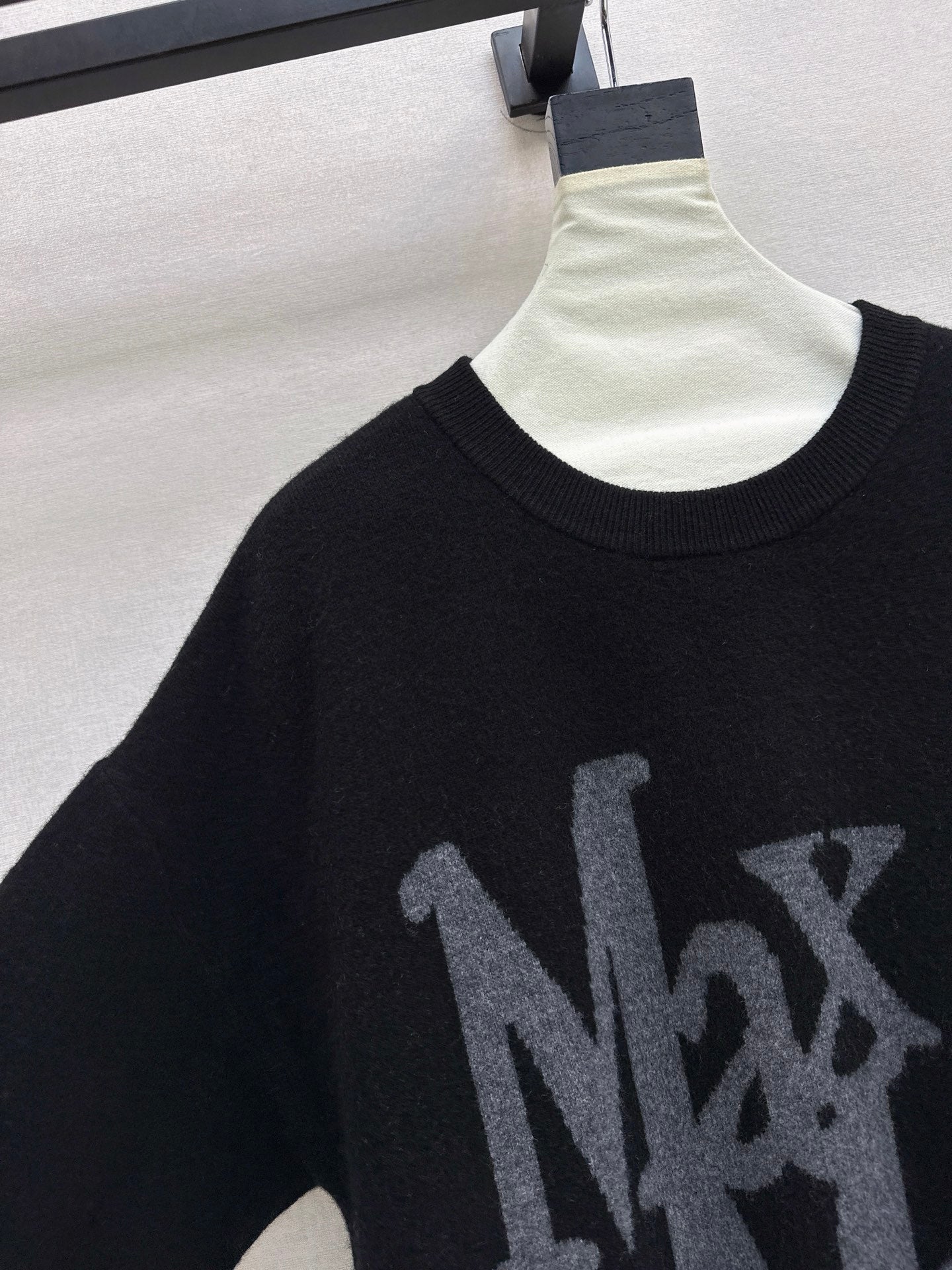 Max NEW loose sweater