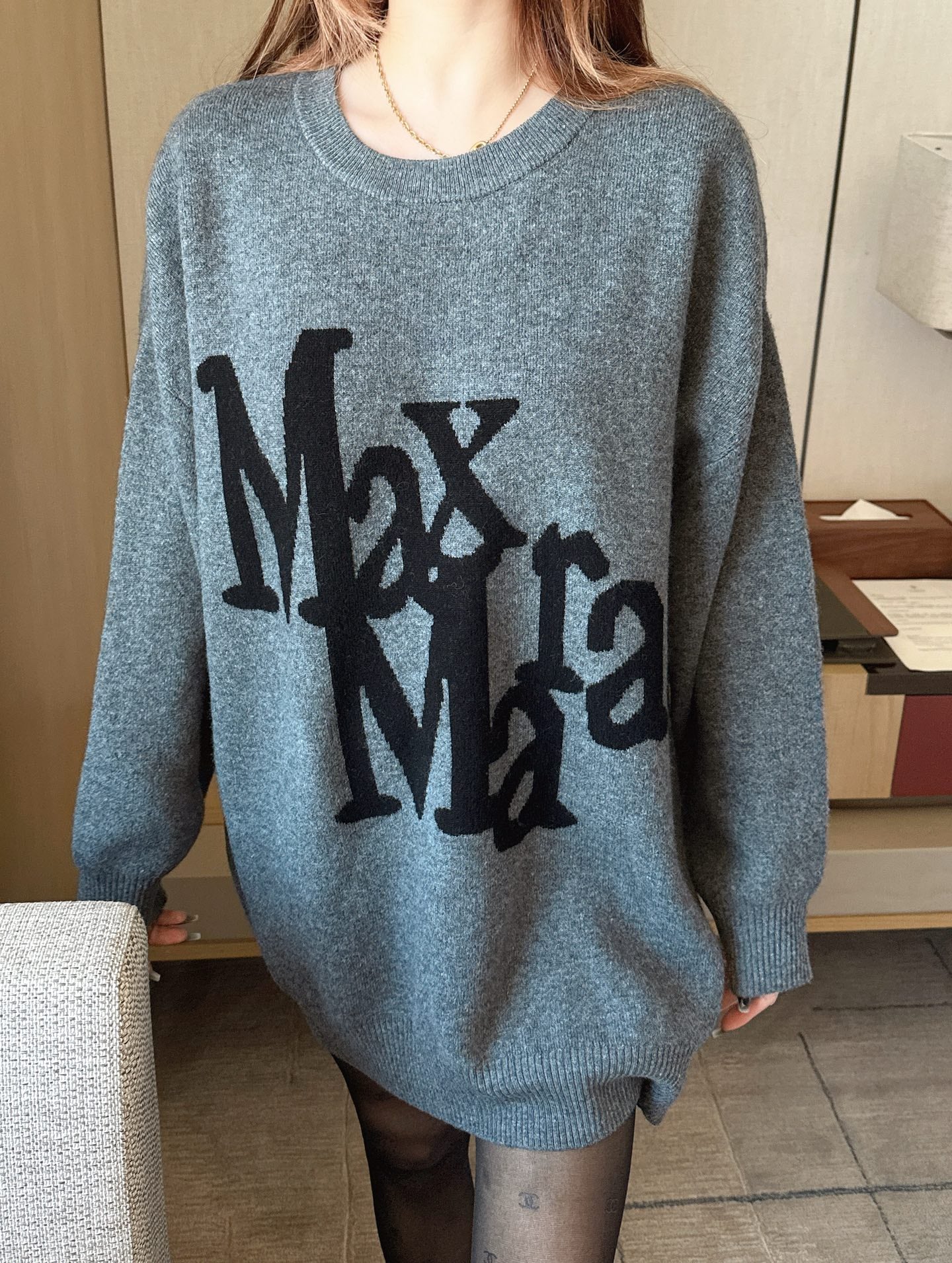 Max NEW loose sweater