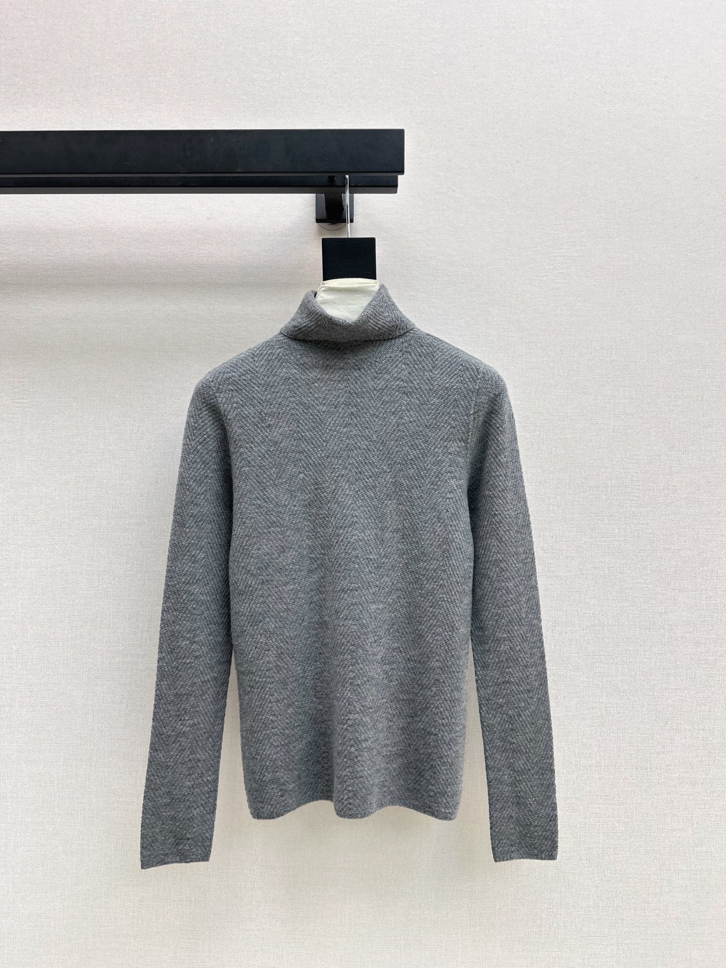 Loro NEW turtleneck base layer