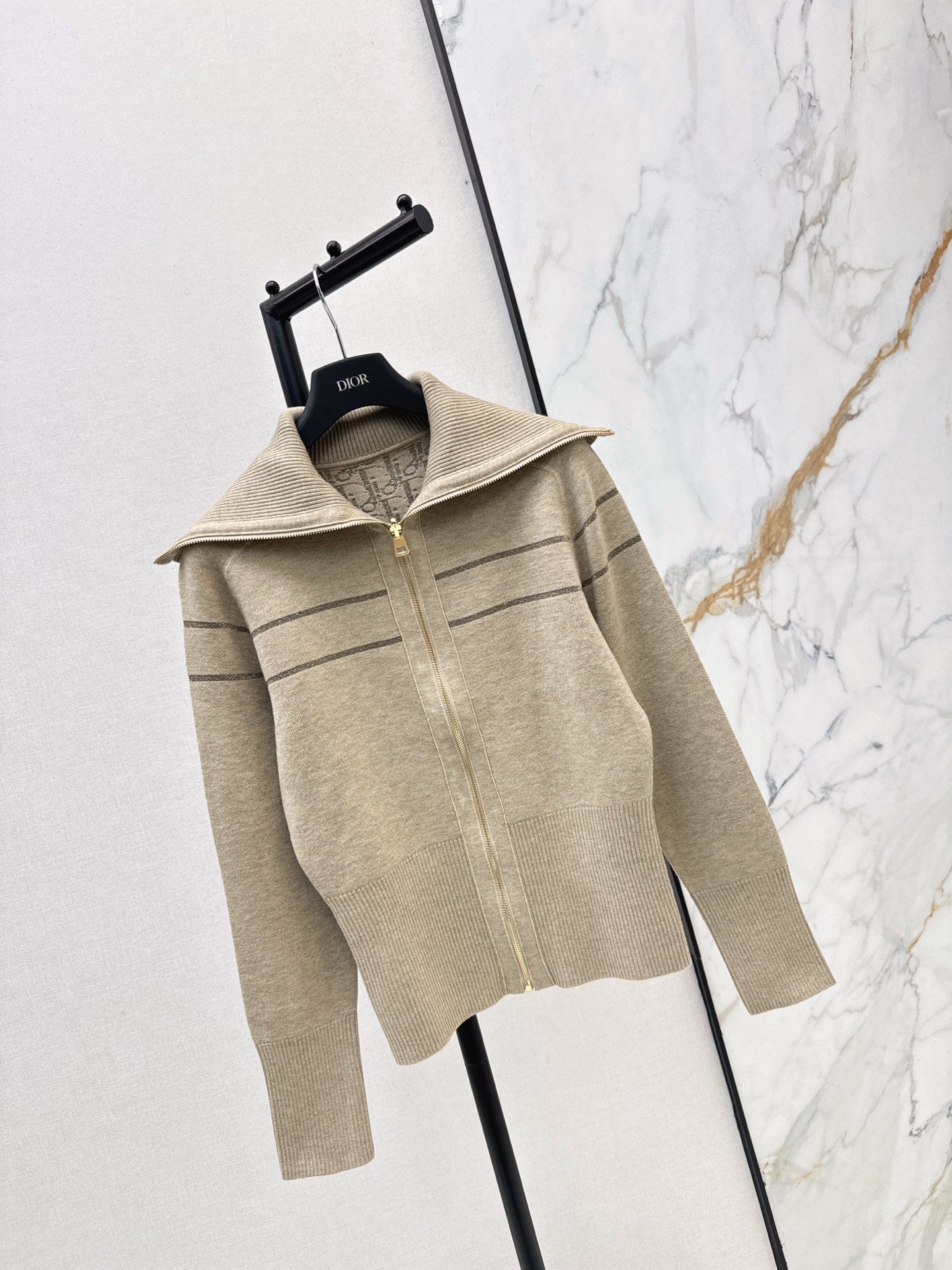 CD NEW Reversible  Jacket