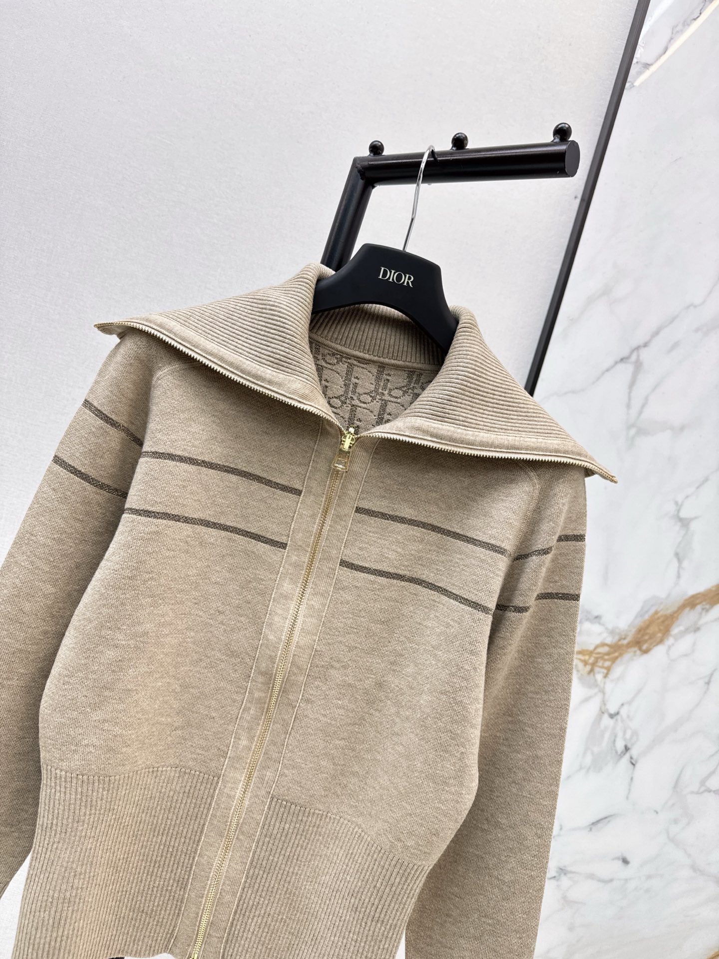 CD NEW Reversible  Jacket