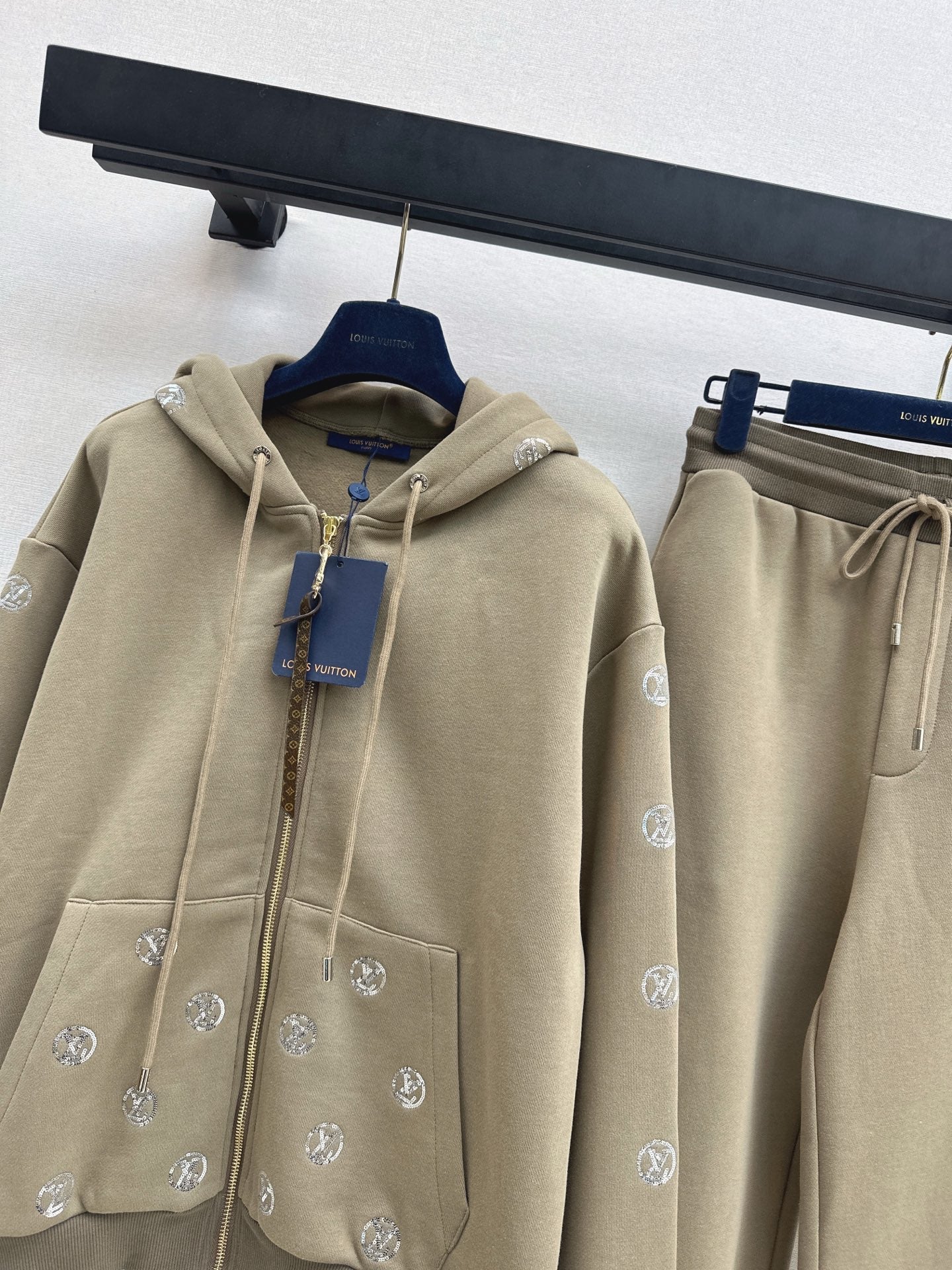 Louis NEW casual suit