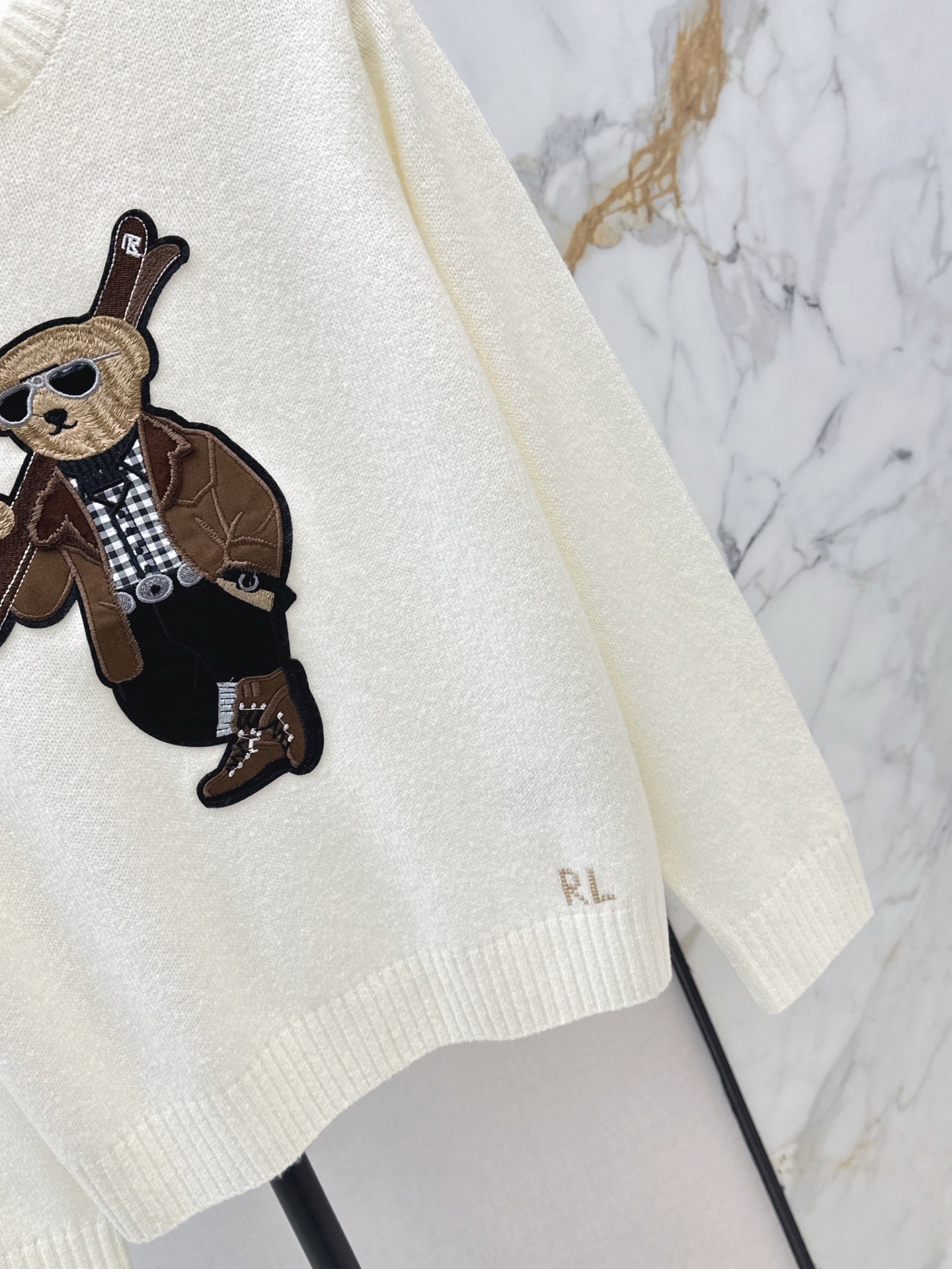 Ral NEW Embroidered sweater