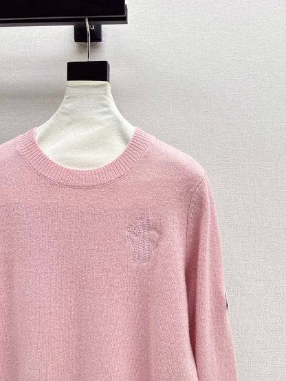 Monc NEW Crew neck sweater