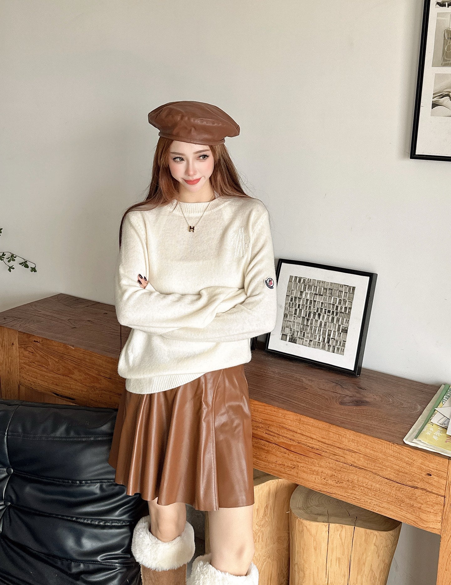 Monc NEW Crew neck sweater