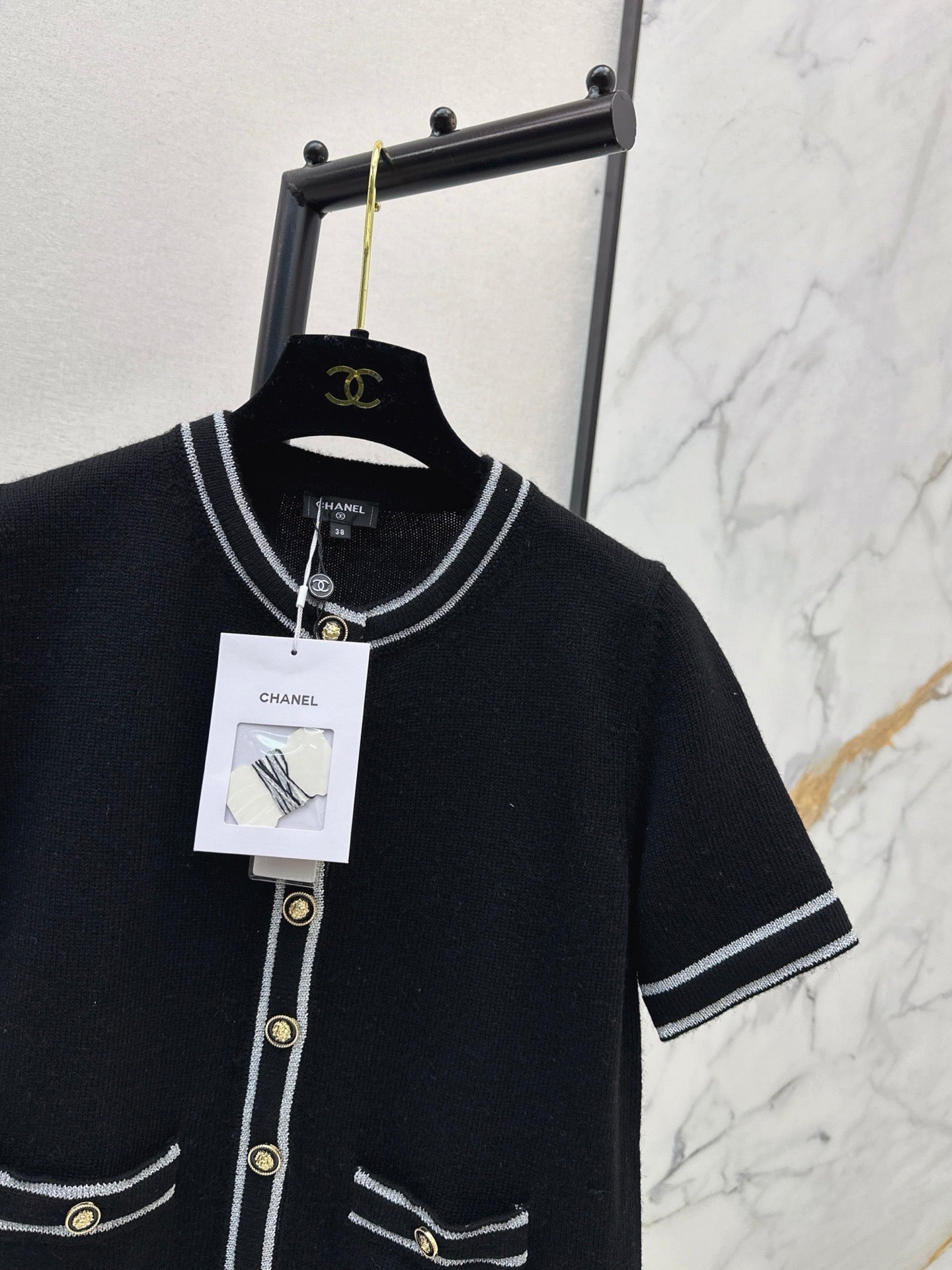 Chan NEW Short-sleeved knitted cardigan