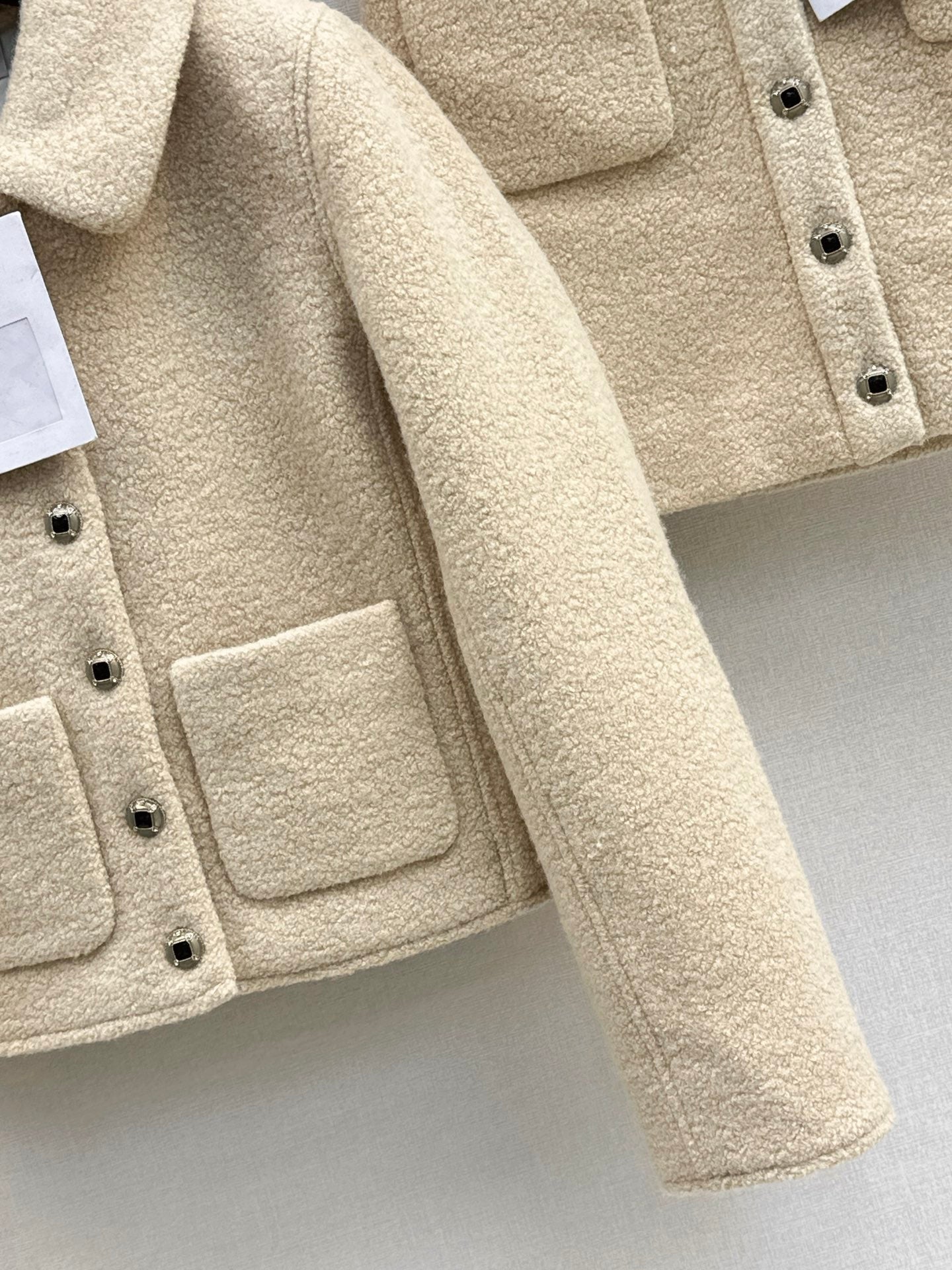 Chan NEW Woolen coat skirt suit