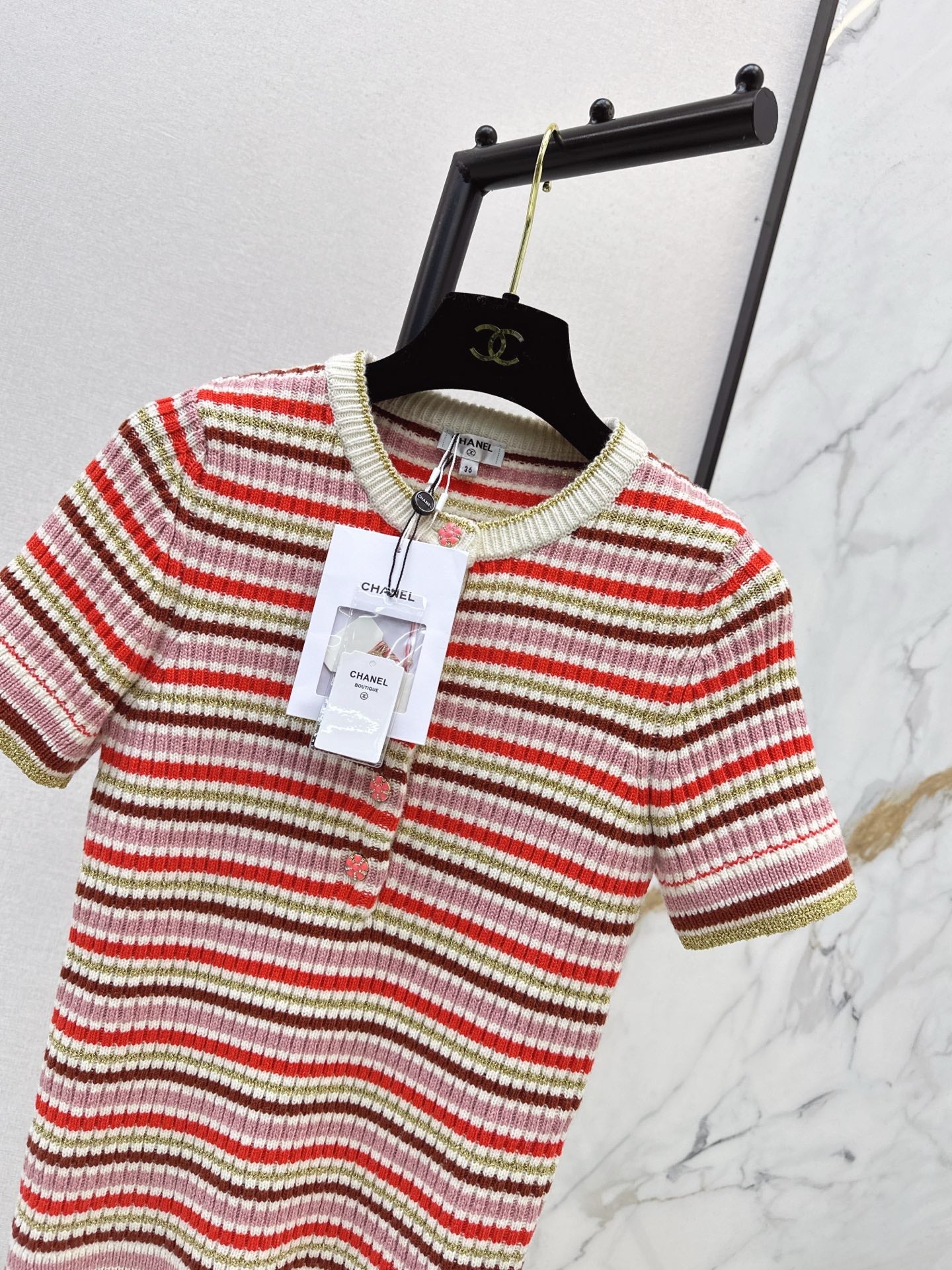 Chan NEW Striped knit short-sleeved sweater