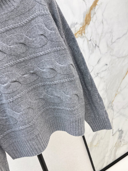 Max NEW turtleneck sweater