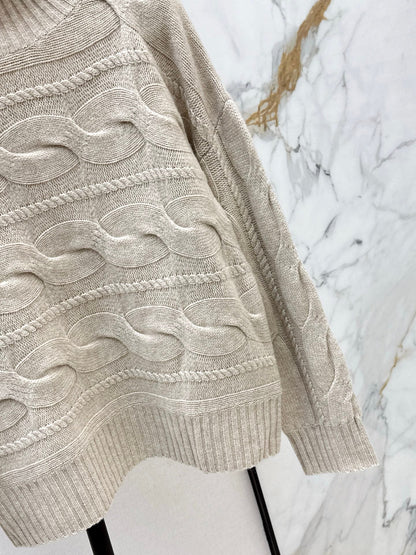 Max NEW turtleneck sweater